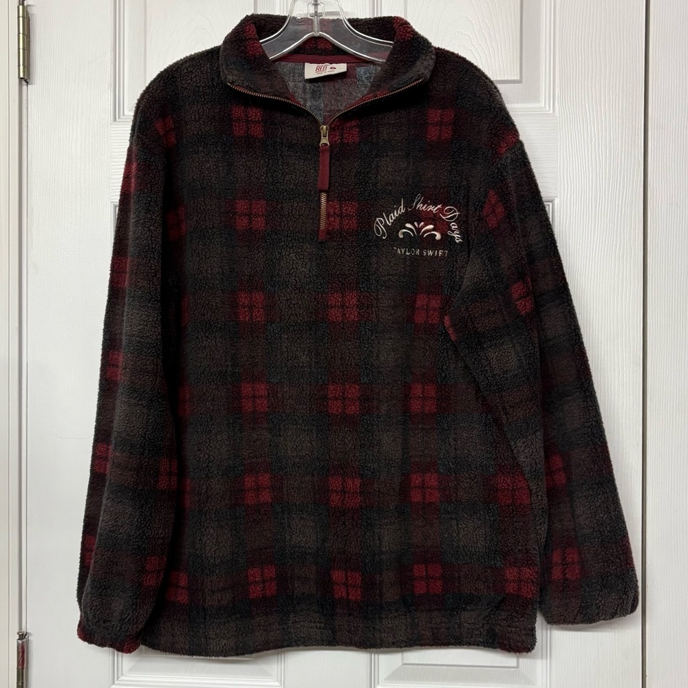 Taylor Swift “Plaid Shirt Days” Fleece Quarter Zip Top Sz S
